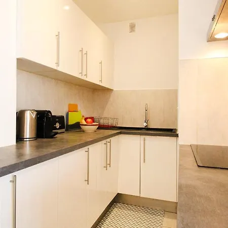 Homey - New -balcon Prive - Vue De - Netflix Et Wifi Inclus - Proche De Geneve Apartment Annemasse