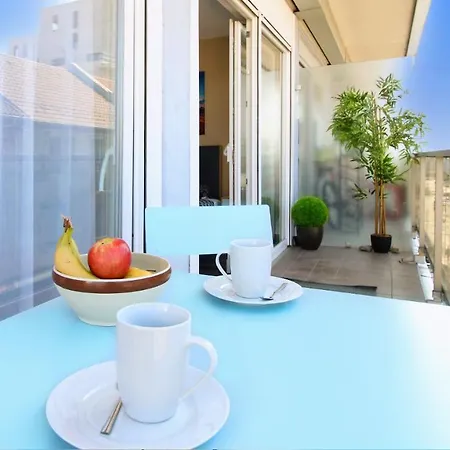Homey - New -balcon Prive - Vue De - Netflix Et Wifi Inclus - Proche De Geneve