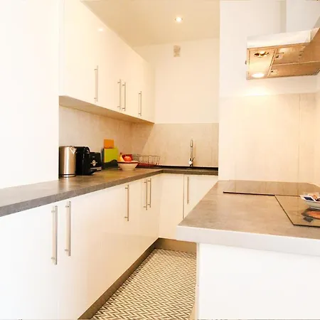 Homey - New -balcon Prive - Vue De - Netflix Et Wifi Inclus - Proche De Geneve Apartment